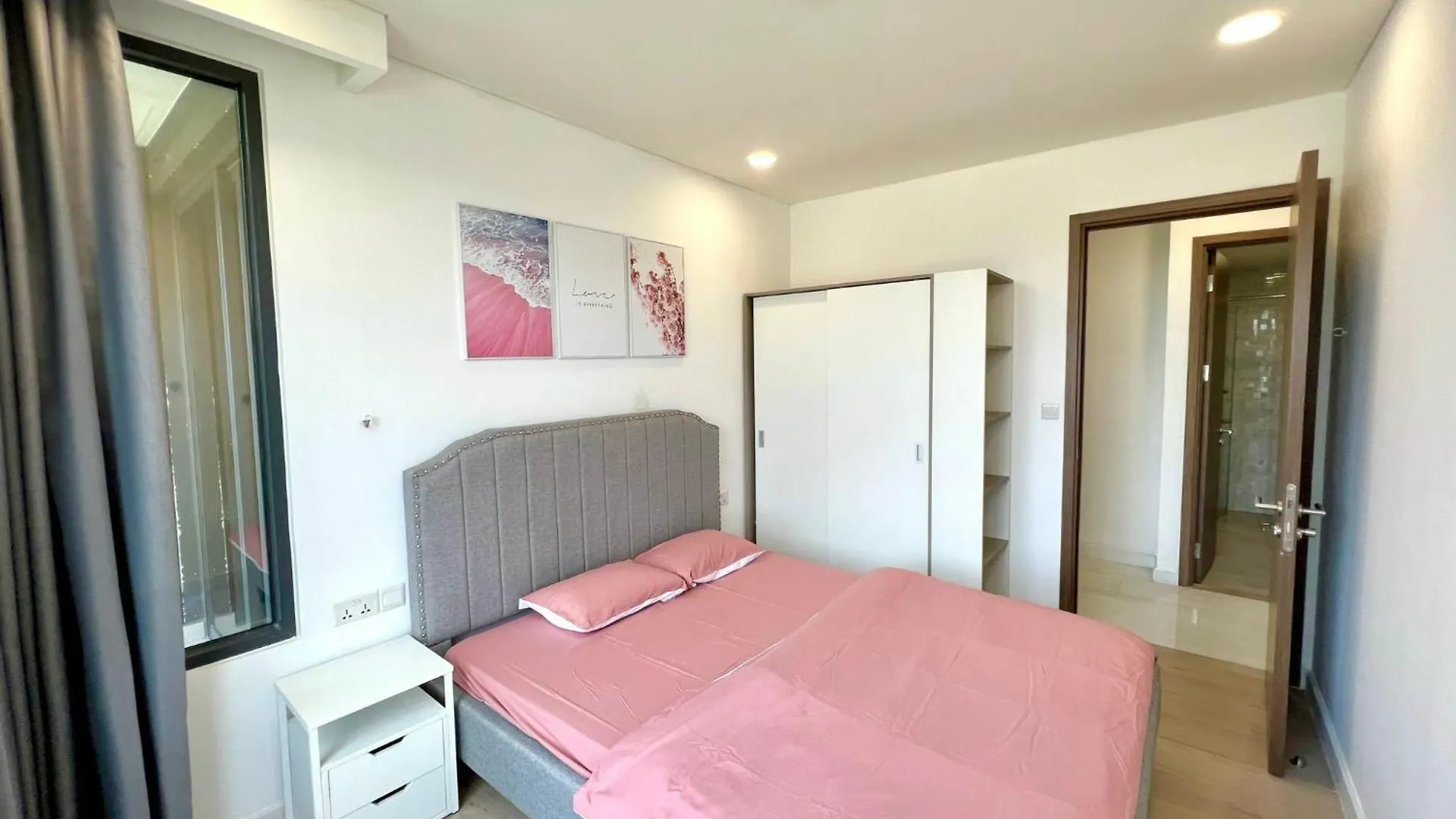 2Br Apartment In Kingdom101-District 10 Ho Chi Minh City