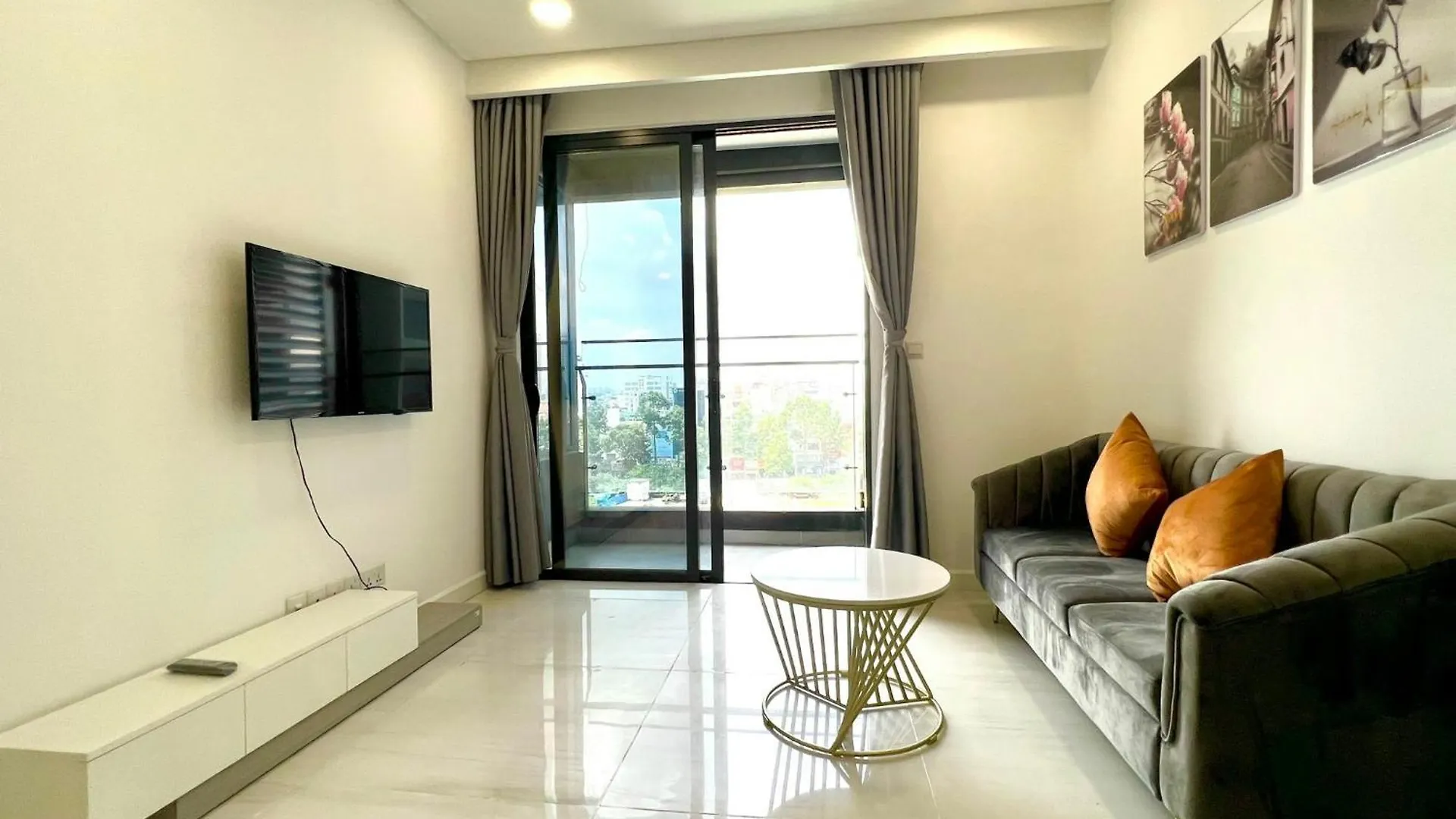 2Br Apartment In Kingdom101-District 10 Ho Chi Minh City 0*,  Vietnam