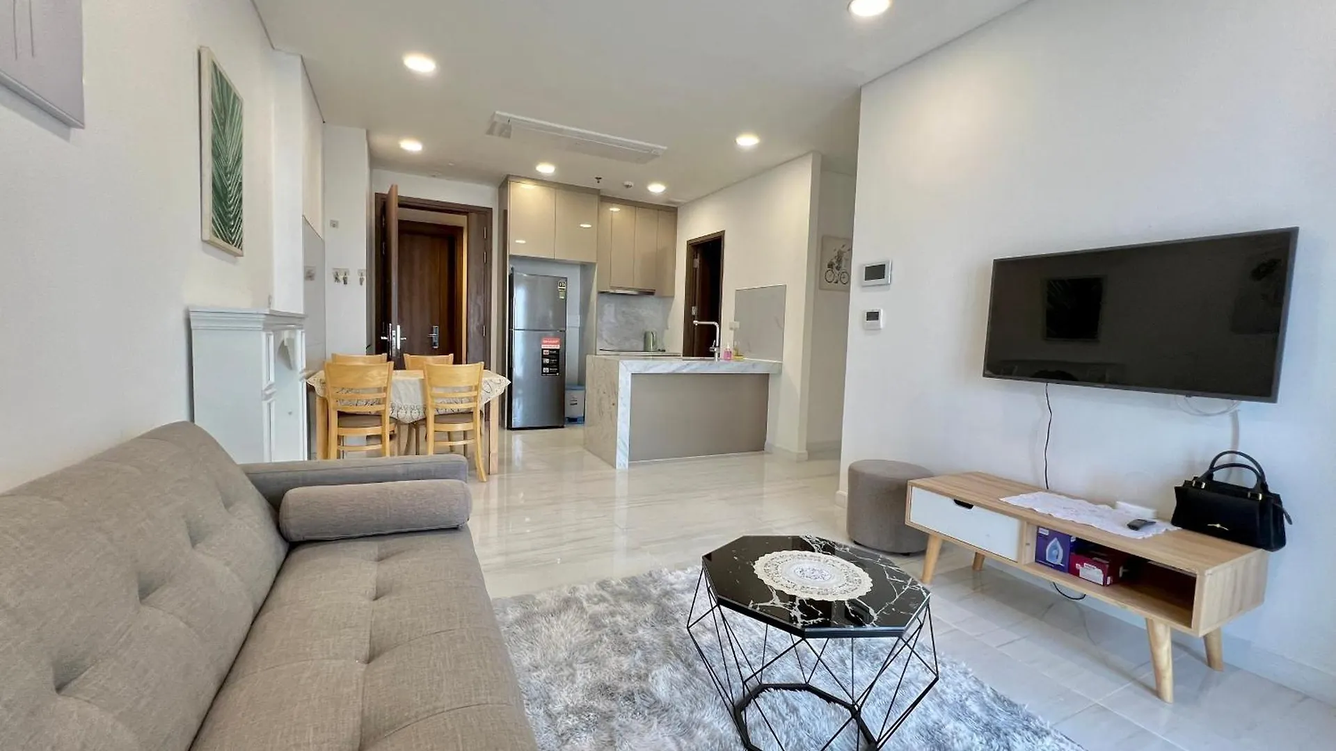 2Br Apartment In Kingdom101-District 10 Ho Chi Minh City