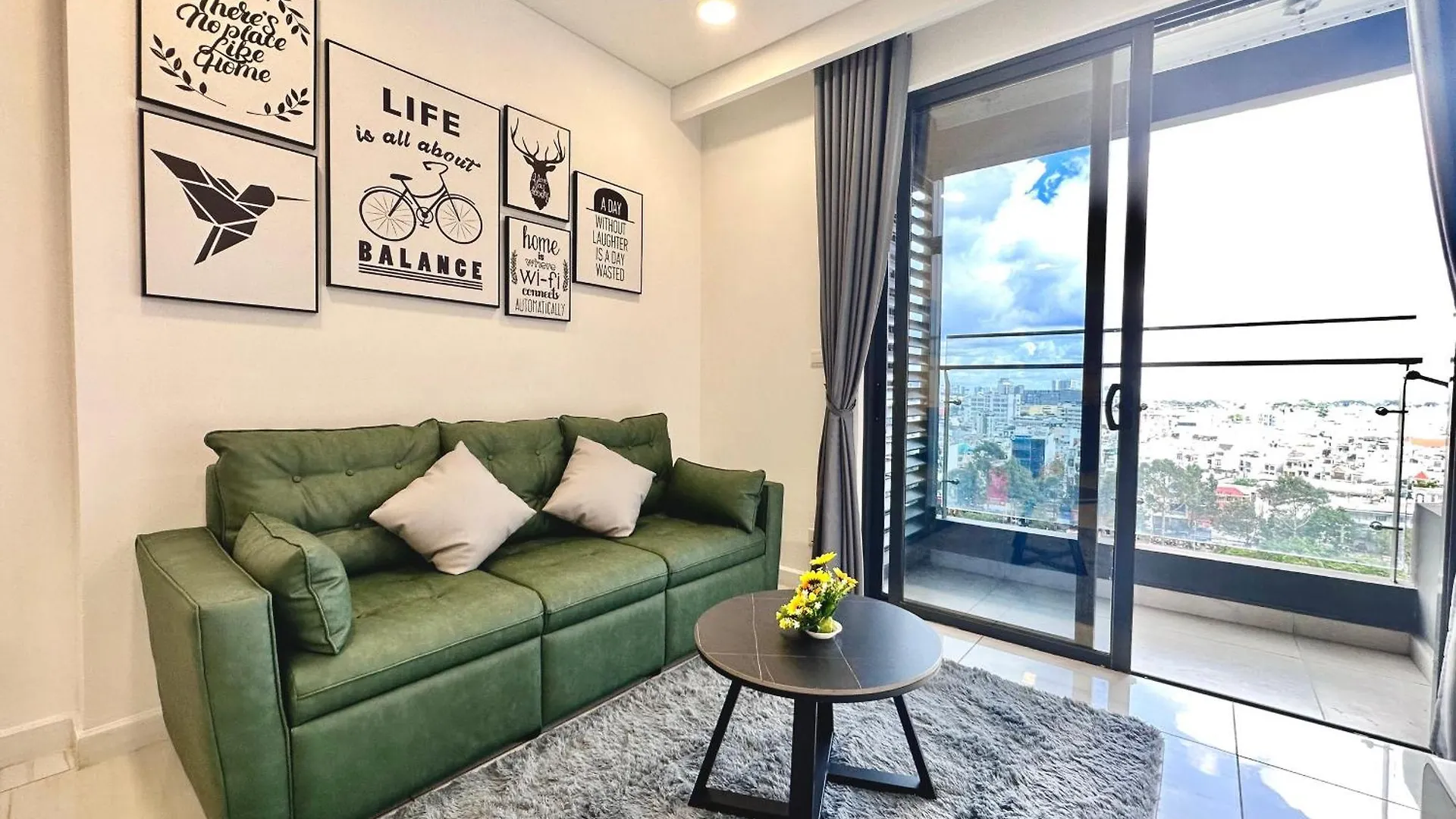 2Br Apartment In Kingdom101-District 10 Ho Chi Minh City 0*,